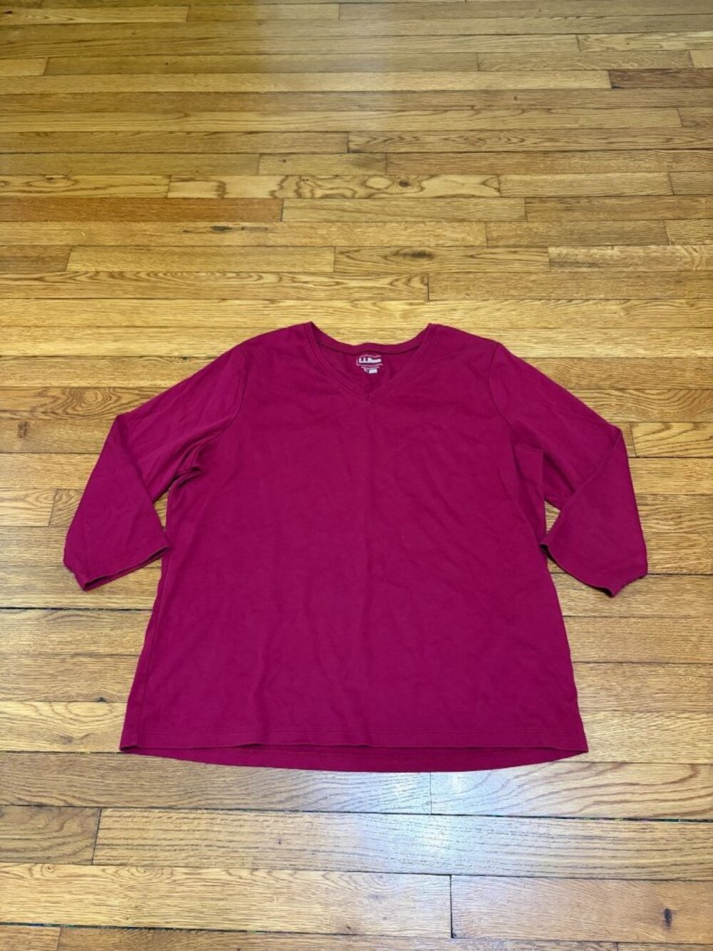 LL Bean Womens 3/4 Sleeve V-Neck Shirt Size XL Burgundy Red Cotton Knit Top